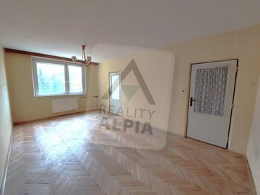 2-izbový byt 69 m2 s balkónom na predaj v centre mesta Považská Bystrica