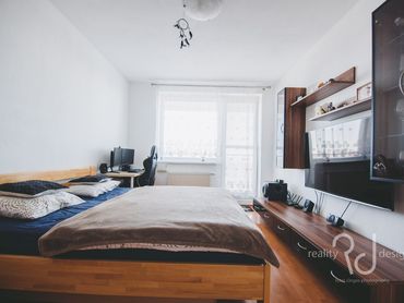 2-izbový byt v novostavbe so samostatnou kuchyňou a veľkým balkónom na dobrom mieste v Petržalke