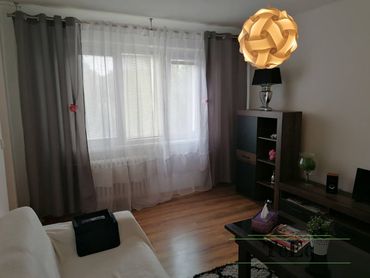 Hľadáte NÁDHERNÝ 2-izbový byt Banská Bystrica Horná ulica