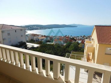 3-izbový apartmán s výhľadom na more, ostrov Čiovo, Chorvátsko