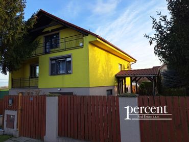 Znížená cena! | Priestranný 5-izbový rodinný dom na veľkom pozemku v obci Šipošovské Kračany