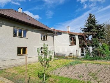 TUreality ponúka na predaj rodinný dom v obci Horné Hámre, 1076 m2