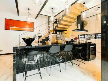 Arvin & Benet | Veľkometrážny 5i staromestský byt s vlastným fitkom