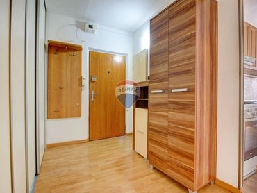 Na predaj: 3 izbový byt 67 m² , Mestský Majer,  Šamorín