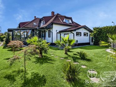 BOSEN | Rodinný dom so zimnou záhradou a garážou, Mosonmagyaróvár, 736 m2