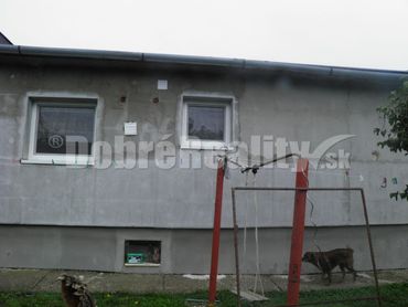 PREDAJ: 4-izbový rodinný dom v Hubiciach.