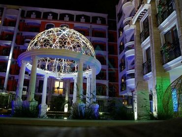 Nádherný 2 izbový apartmán, luxusný 4* komplex Harmony Palace, len 300m od pláže Kiki Beach, Slnečné