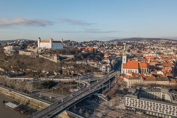 Pozemková horúčka v Bratislave: Je bublina pred prasknutím?