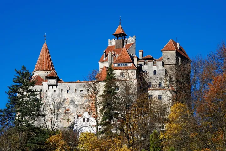 Chcete neobyčajnú nehnuteľnosť? Drakulov hrad je teraz na predaj