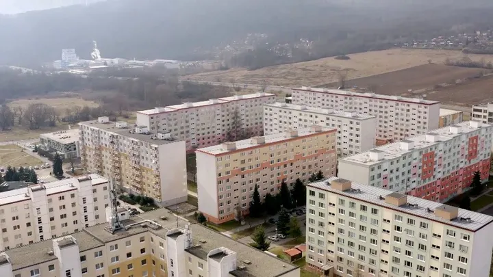 Byt, ktorý projektoval architekt Dušan Jurkovič vo Zvolene, ponúkame v Novom bývaní!