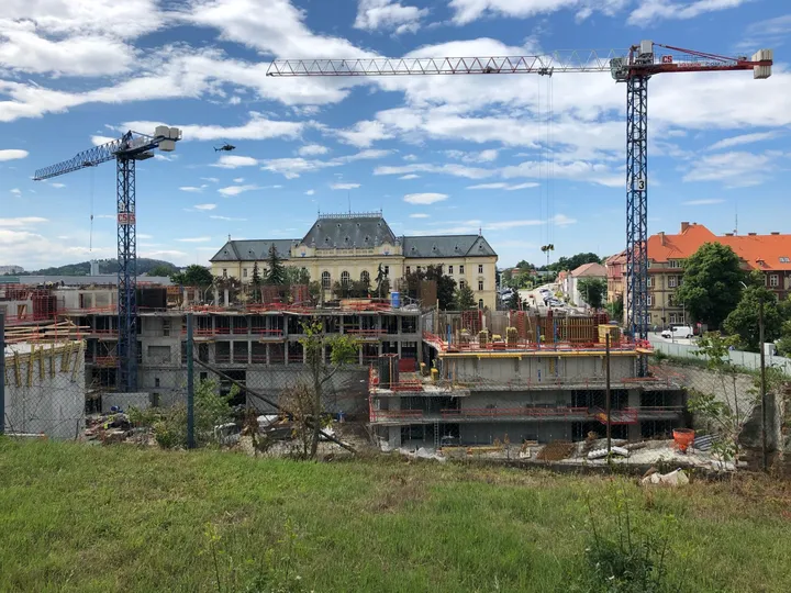 Centrum Nitry mení prebiehajúca výstavba Rezidencie Tabáň