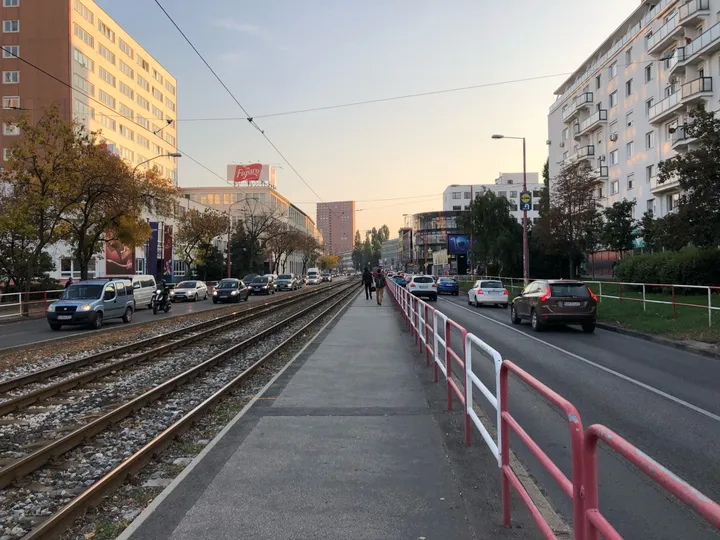 Račianska ulica, pre autá aj pre ľudí