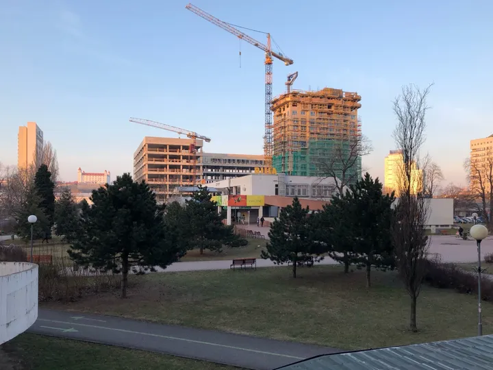 EINPARK REZIDENCIA, pohľad smerom k hradu