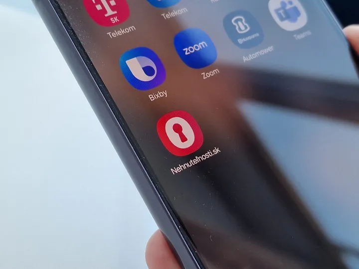 Nehnuteľnosti.sk môžete mať priamo na ploche v mobile. Využite to.