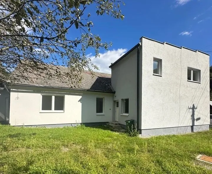 Objavte dostupné bývanie: Lacné rodinné domy v okolí Košíc od 19 500 €