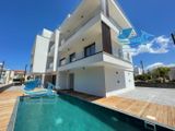 Nádherný a prostorný byt 3+kk , bazén v přízemi v Top destinaci na Kypru