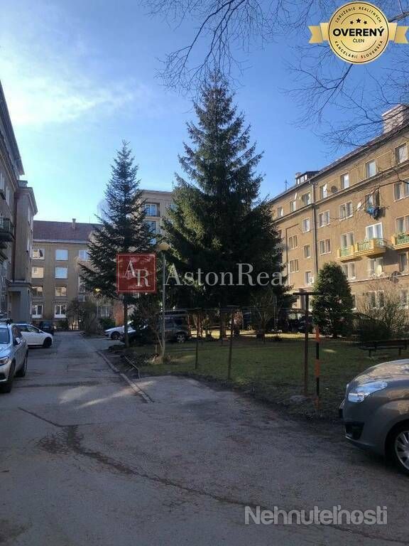Súrne hľadáme pre klienta 2 izbový byt SÍDLISKO - Banská Bystrica