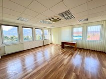 NEWCASTLE | NA PRENÁJOM: Kancelárske priestory v meste Zvolen o výmere 57,10 m²