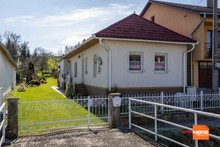 REZERVOVANÉ - Exkluzívne vám ponúkame na predaj rodinný dom  s ideálnym pozemkom v obci Topoľovka