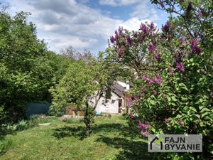 starší gazdovský dom s krásnou záhradou - DEBRAĎ