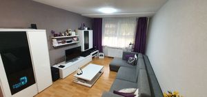 3 izb. byt v Ružinove, Jašíkova ulica, 3 samostatné izby, vhodný ako investičná príležitosť na prená