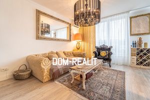 DOM-REALÍT vám ponúka 3 izbový byt s priestrannou terasou v Slnečnice - Viladomy, Žltá ulica