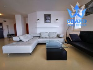 HUGE - REPRESENTATIVE ! Suché mýto, Bratislava-Old Town, 4 rooms completely renovated apartment, 160