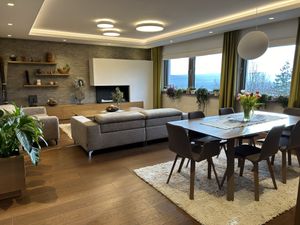 Na predaj 5 a viac izbový byt (päťizbový), Bratislava - Karlova Ves