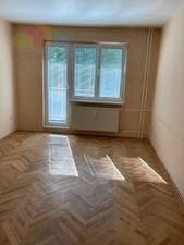 Na predaj 3 izbový byt (trojizbový), Považská Bystrica