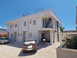 Na prodej nové dvoupodlažní apartmány blízko moře, Vir, Chorvatsko