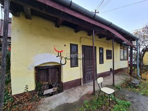 GEMINIBROKER v obci Vizsoly ponúka na predaj vidiecky dom na veľkom pozemku