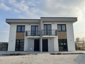 33Reality | Najnovší projekt s 3-izbovými bytmi a vlastným parkovaním a záhradou v obci Mostová!