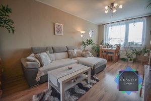 REZERVOVANÉ- EXKLUZÍVNE na predaj priestranný 4-izbový byt na vyhľadávanom sídlisku v Pezinku