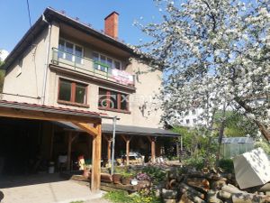 Na predaj 3 izbový byt , garáž, v Uľanke v obci Banská Bystrica