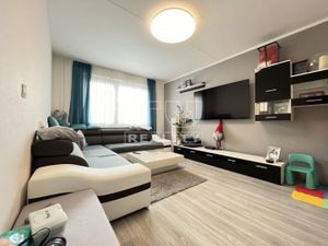 TUreality ponúka na predaj 4i byt vo Zvolene na sídlisku Západ o výmere 73 m² po čiastočnej rekonštr