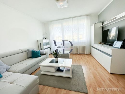 Nová cena! 3 izbový byt na Rovniakovej ul. v Petržalke - obrázok