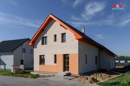 Prodej rodinného domu, 572 m², Krakovany, okres Kolín