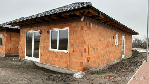 MIDPOINT REAL - Predaj 4i novostavby 100m2 rodinného domu v štandarde v obci Jakubov - novovybudovan
