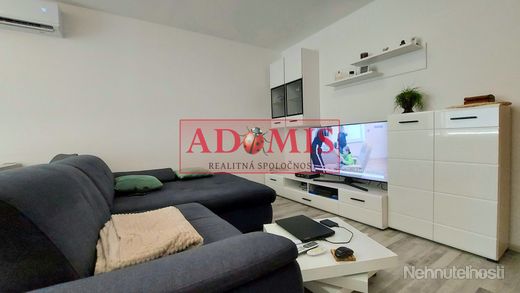 Adomis - prenájom 2-izbový byt,41m2, + 2x loggia, Sídlisko nad jazerom, Ždiarska ulica, Košice - obrázok