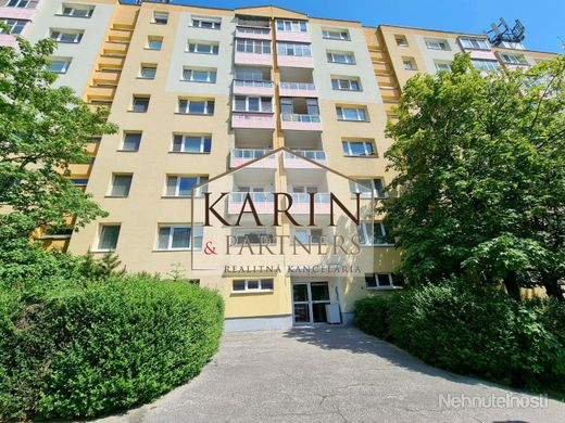 Hľadáme na kúpu 1 izbový byt v BA Karlova Ves na HOTOVOSŤ - obrázok