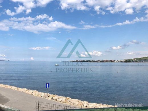 Novostavba 3 spálňového apartmánu, prvá línia pri mori, Zadar, Chorvátsko