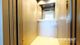 EXKLUZÍVNE: Zariadený klimatizovaný priestranný 2-izbový byt s lodžiou a uzavretou garážou priamo v  - obrázok