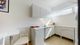 Kompletne vybavený 2 izbový apartmán s kuchynkou a kúpeľňou na Radlinského ulici v Prešove na prenáj - obrázok